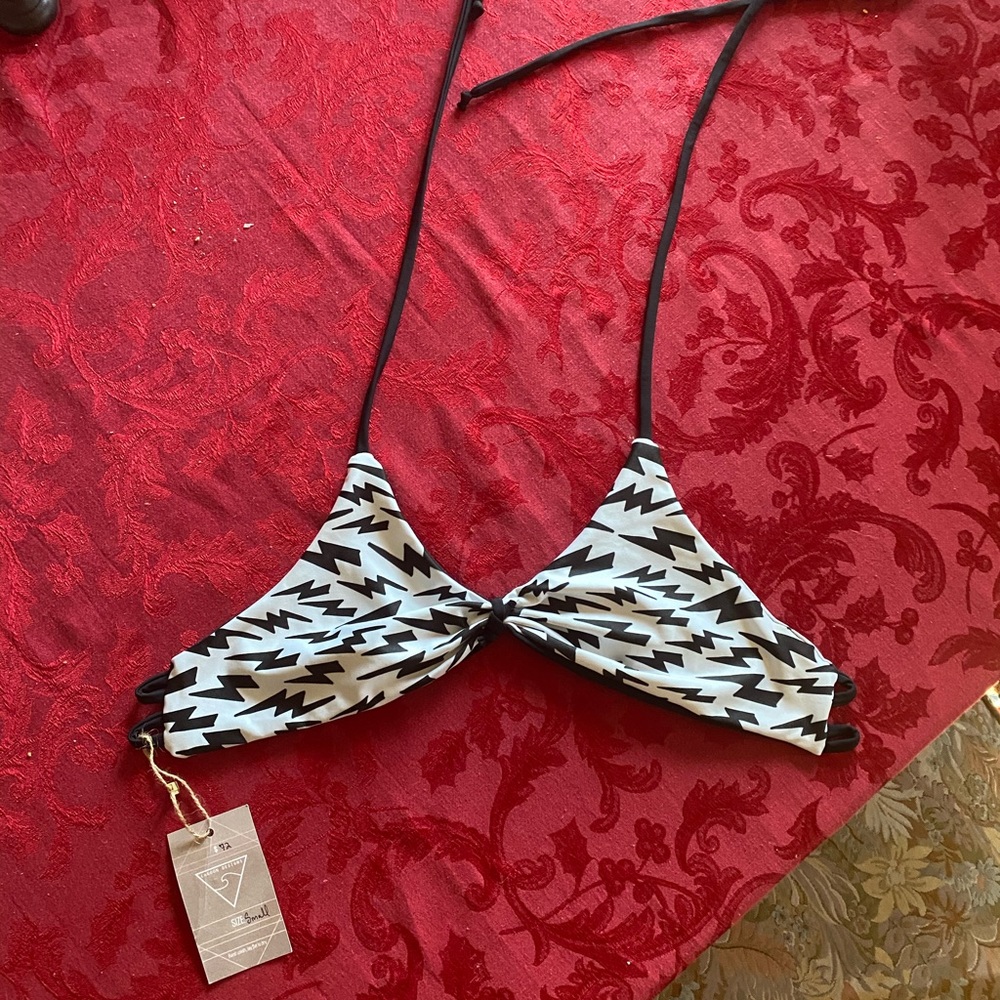 LAGOON DESIGNS bikini top never worn